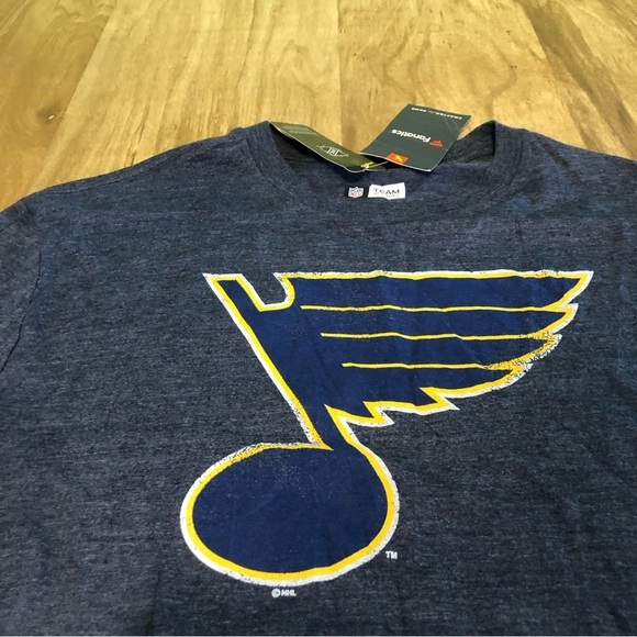 NWT Fanatics NHL Team Apparel St Louis Blues Distressed Tee Mens Blue Tshirt XL - Picture 2 of 9